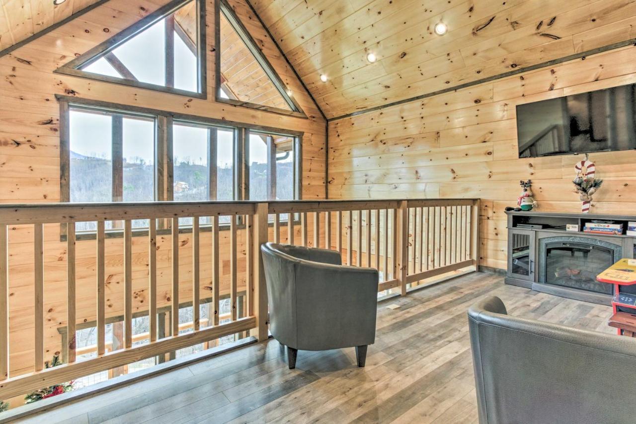 ガトリンバーグ Smoky Mountain Hideaway With Hot Tub, Deck And Views!ヴィラ エクステリア 写真