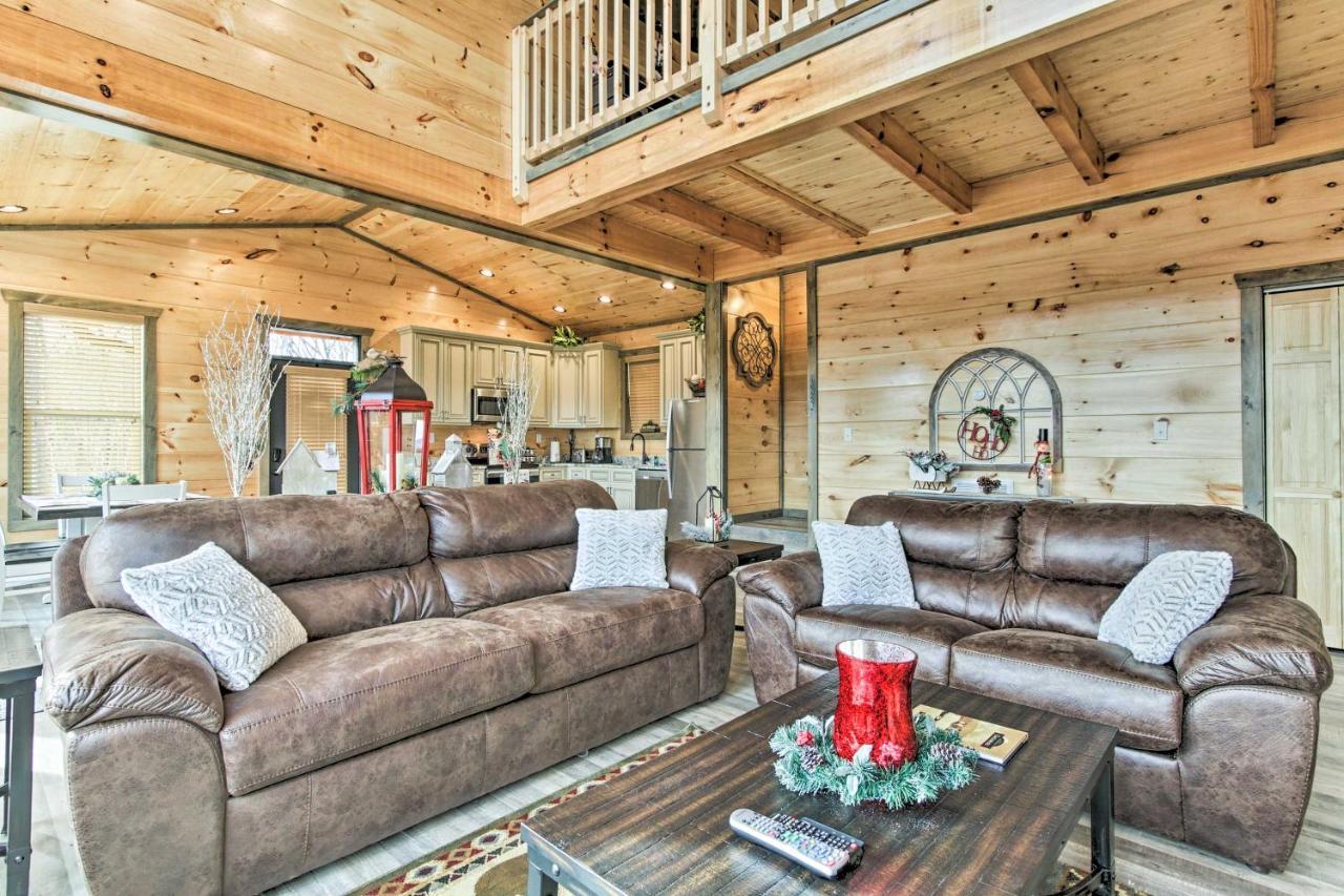 ガトリンバーグ Smoky Mountain Hideaway With Hot Tub, Deck And Views!ヴィラ エクステリア 写真